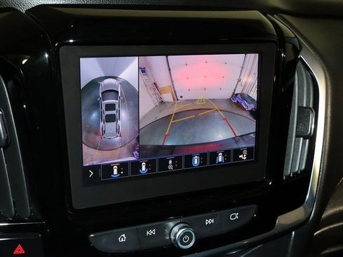 Used 2021 Chevrolet Traverse RS w/ LPO, Floor Liner Package image 21