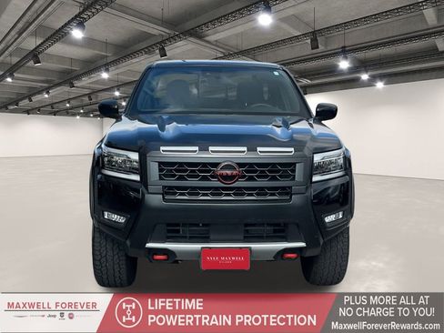 Used 2025 Nissan Frontier PRO-4X image 18