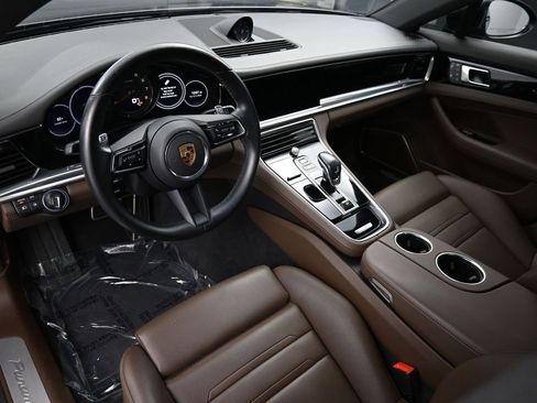 Used 2022 Porsche Panamera 4S image 4