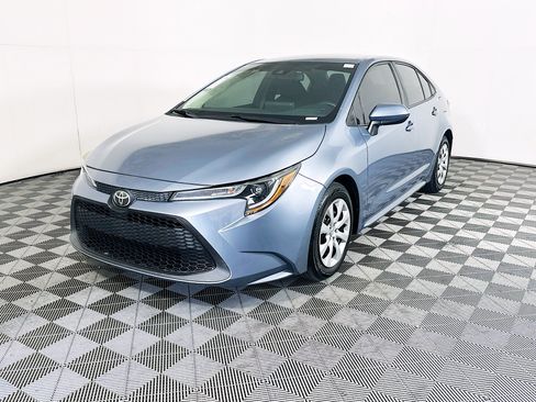 Used 2021 Toyota Corolla LE FWD image 7