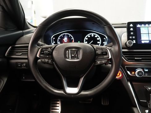 Used 2018 Honda Accord Sport image 17