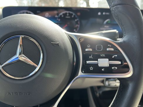 Used 2023 Mercedes-Benz CLA 250 image 20