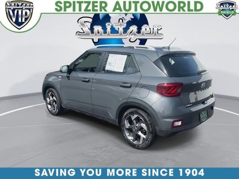 Used 2025 Hyundai Venue SEL FWD image 7
