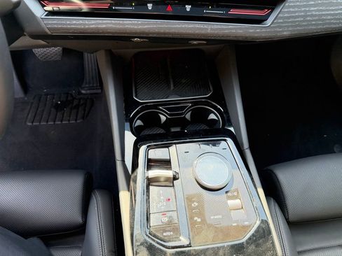 Used 2026 BMW 530i w/ Premium Package image 21