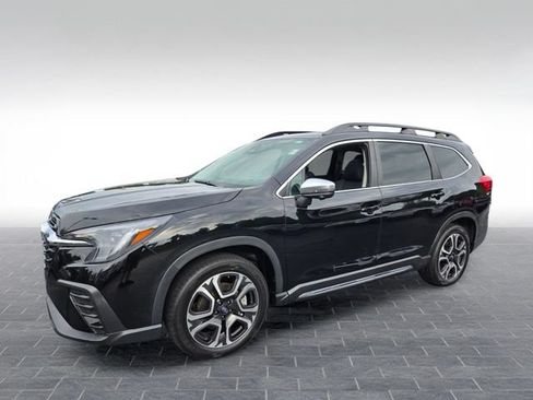 Used 2023 Subaru Ascent Limited w/ Technology Package AWD/4WD image 3