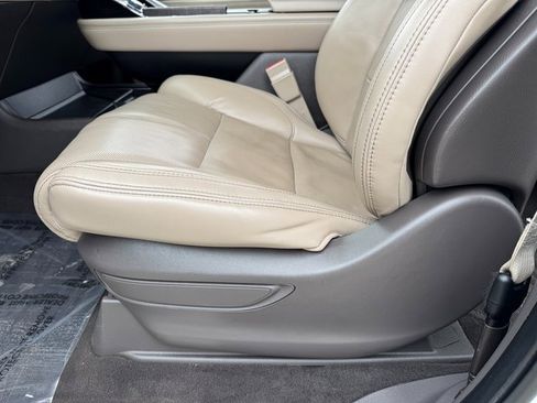 Used 2022 Lincoln Navigator L Reserve image 15