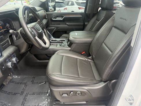 Used 2025 GMC Sierra 2500 Denali AWD/4WD image 23