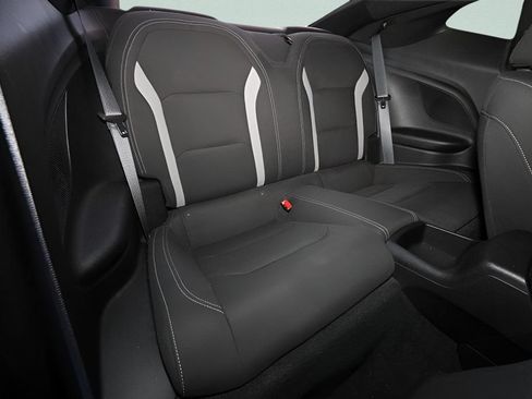 Used 2021 Chevrolet Camaro LT RWD image 15
