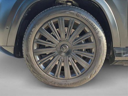 Used 2026 Mercedes-Benz Maybach GLS 600 4MATIC image 23