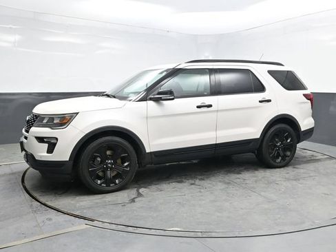 Used 2019 Ford Explorer Sport w/ Equipment Group 401A AWD/4WD image 3