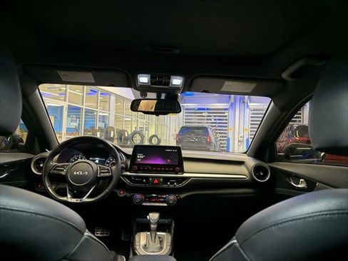 Used 2024 Kia Forte GT-Line w/ GT-Line Premium Package image 15