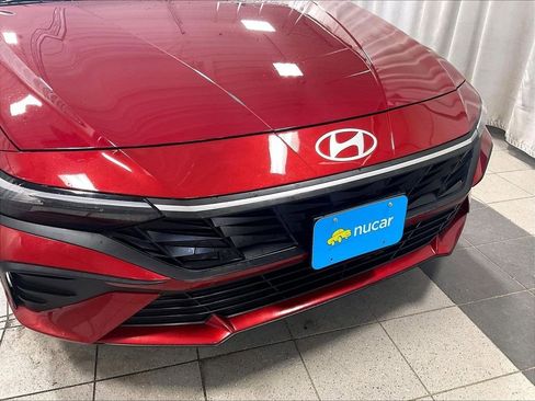 Certified 2025 Hyundai Elantra Sport FWD image 30