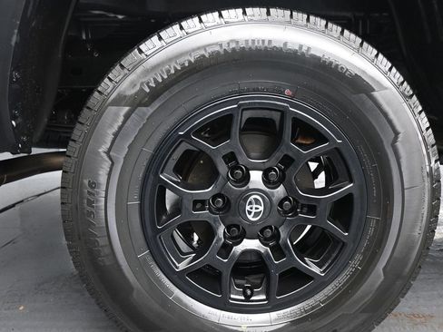 Used 2023 Toyota Tacoma SR5 image 10