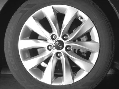 Used 2018 Kia Optima S FWD image 11