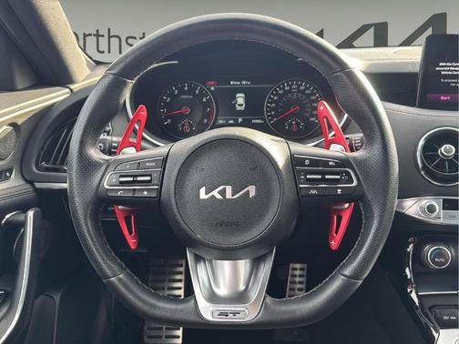 Used 2023 Kia Stinger GT2 RWD image 14
