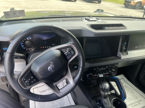 Used 2024 Ford Bronco Black Diamond AWD/4WD image 8