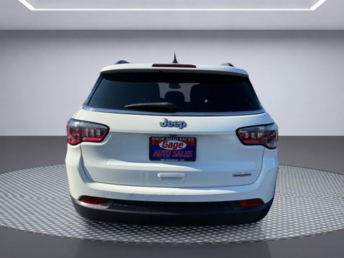 Used 2021 Jeep Compass Latitude FWD image 5