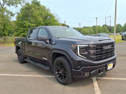 Used 2023 GMC Sierra 1500 Elevation w/ Preferred Package AWD/4WD image 1