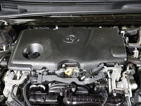 Used 2020 Toyota Camry LE w/ Convenience Package FWD image 14