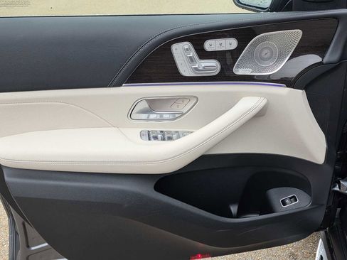 Certified 2025 Mercedes-Benz GLS 450 4MATIC image 14