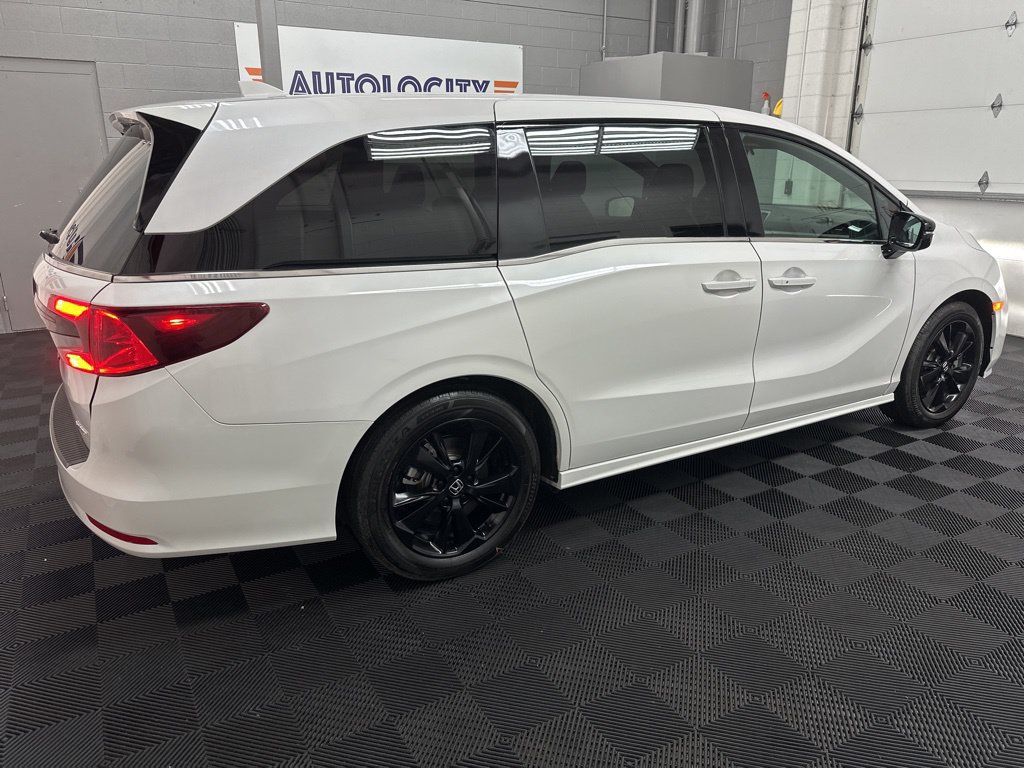 Used 2024 Honda Odyssey Sport image 10