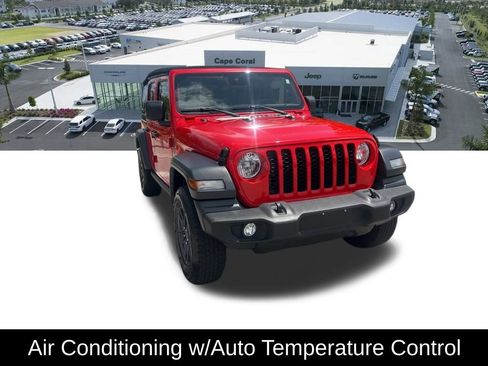 Used 2024 Jeep Wrangler Unlimited Sport AWD/4WD image 9