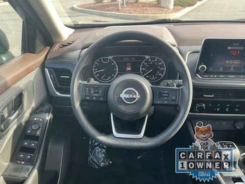 Used 2023 Nissan Rogue S AWD/4WD image 15