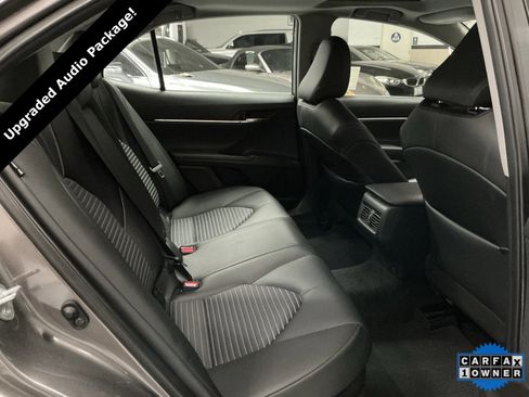Used 2023 Toyota Camry SE image 12