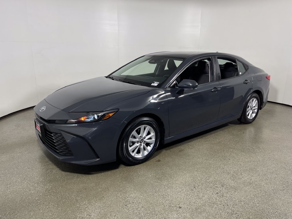 Used 2025 Toyota Camry LE FWD image 7