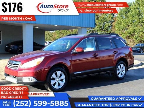 Used 2011 Subaru Outback 2.5i Limited w/ PWR Moonroof Pkg image 2