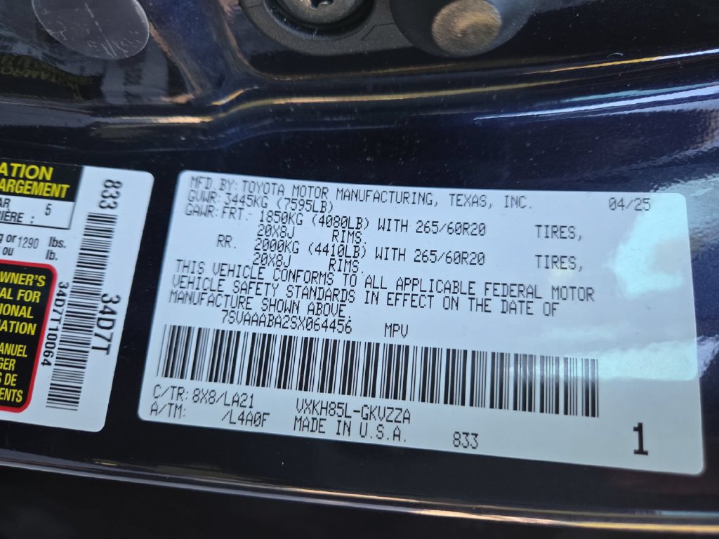 Used 2025 Toyota Sequoia Platinum AWD/4WD image 22