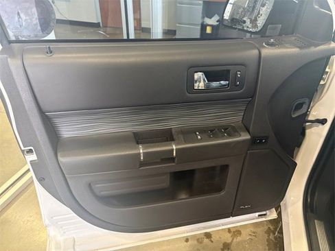 Used 2016 Ford Flex Limited w/ Limited Appearance Package image 17