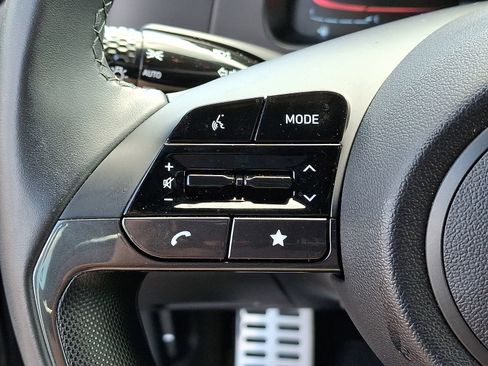 Certified 2025 Hyundai Elantra Sport FWD image 15