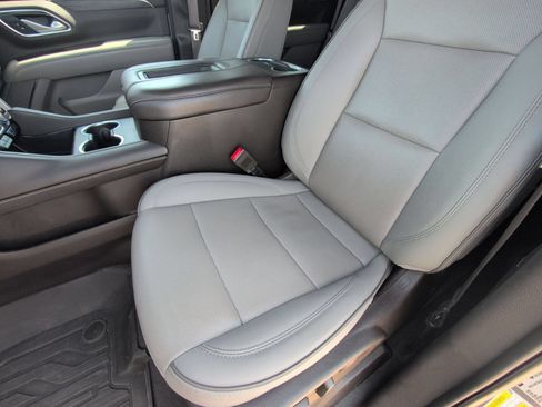 Used 2022 GMC Yukon SLT w/ SLT Premium Package RWD image 24