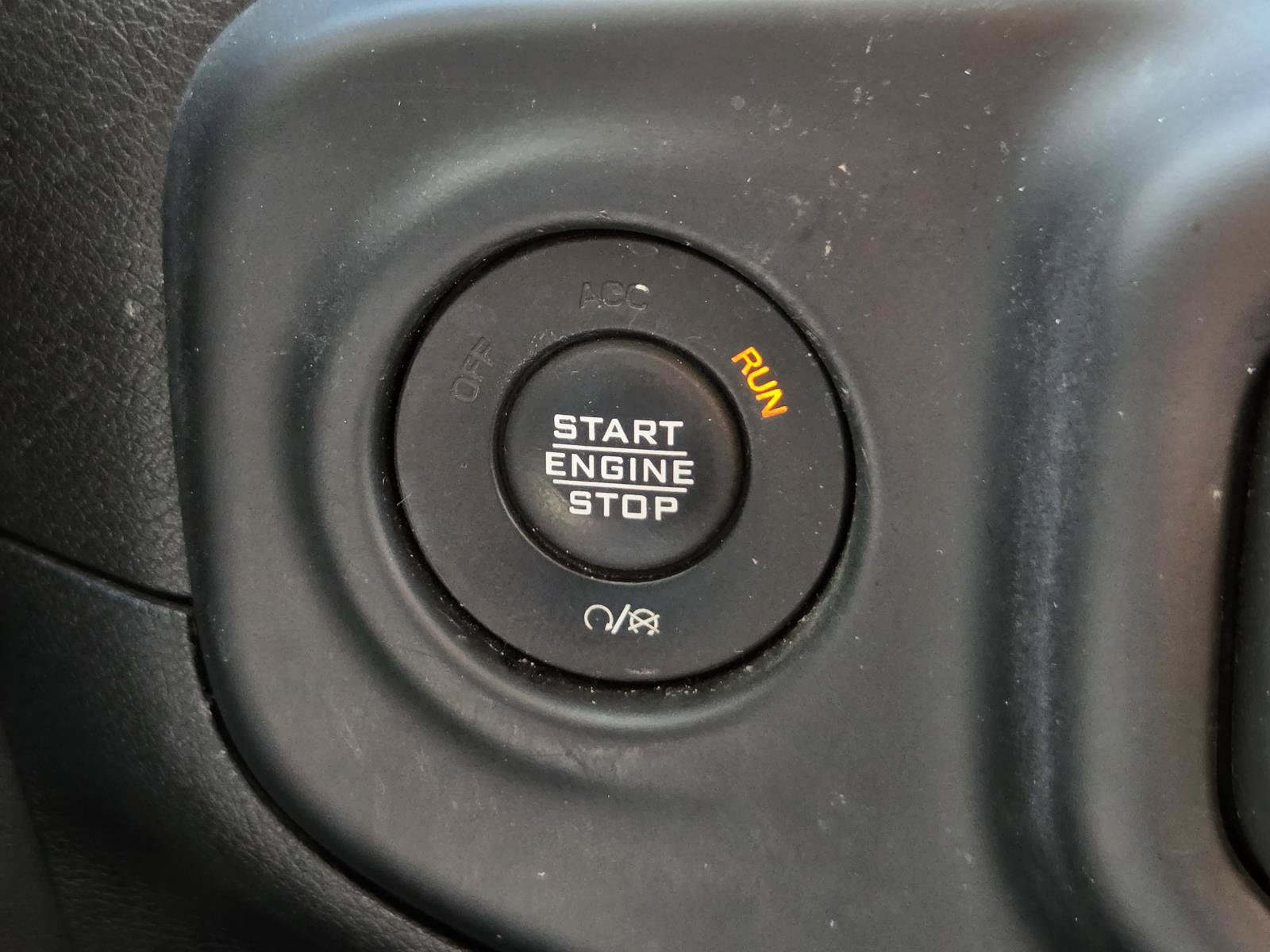 Used 2020 Jeep Wrangler Sport AWD/4WD image 24