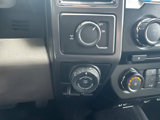 Used 2017 Ford F150 XLT w/ Equipment Group 302A Luxury RWD image 22