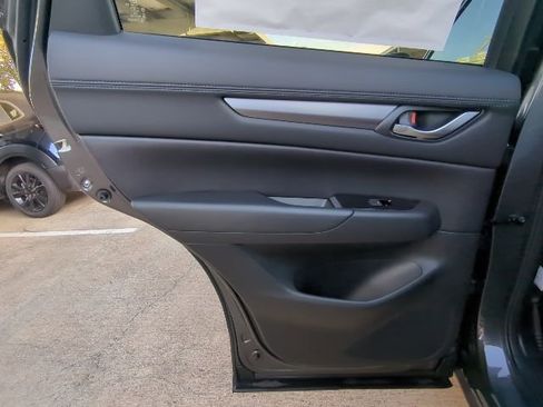 New 2025 MAZDA CX-5 AWD 2.5 S w/ Preferred Package image 8