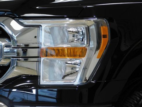 Used 2023 Ford F150 XLT w/ XTR Package image 17