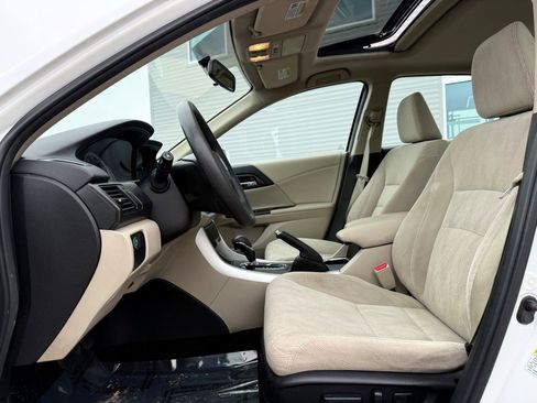 Used 2014 Honda Accord EX image 15