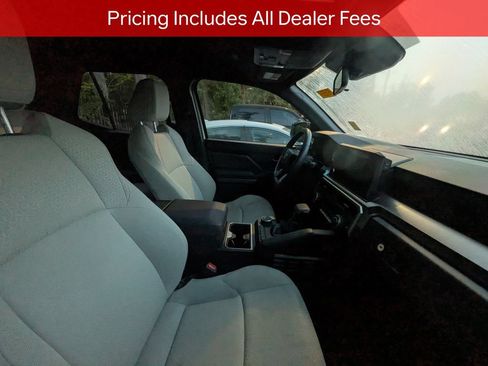 Used 2025 Toyota 4Runner SR5 RWD image 10