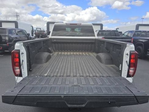 Used 2024 GMC Sierra 3500 SLE w/ SLE Convenience Package AWD/4WD image 7