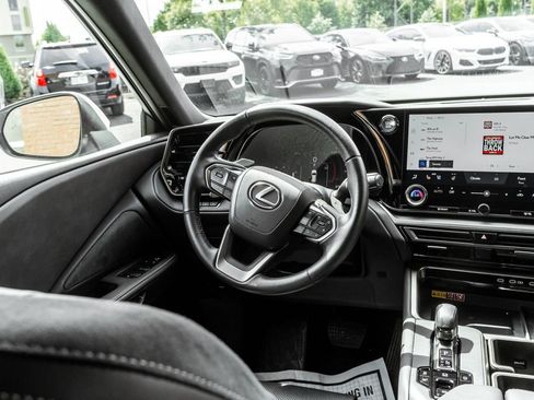 Used 2024 Lexus TX 350 AWD image 12