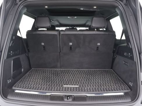 Used 2025 Jeep Grand Wagoneer 4WD image 35