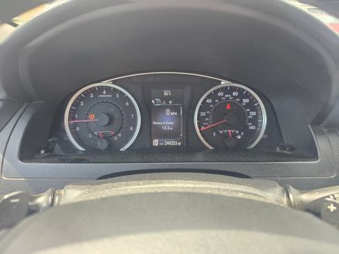 Used 2017 Toyota Camry SE FWD image 16