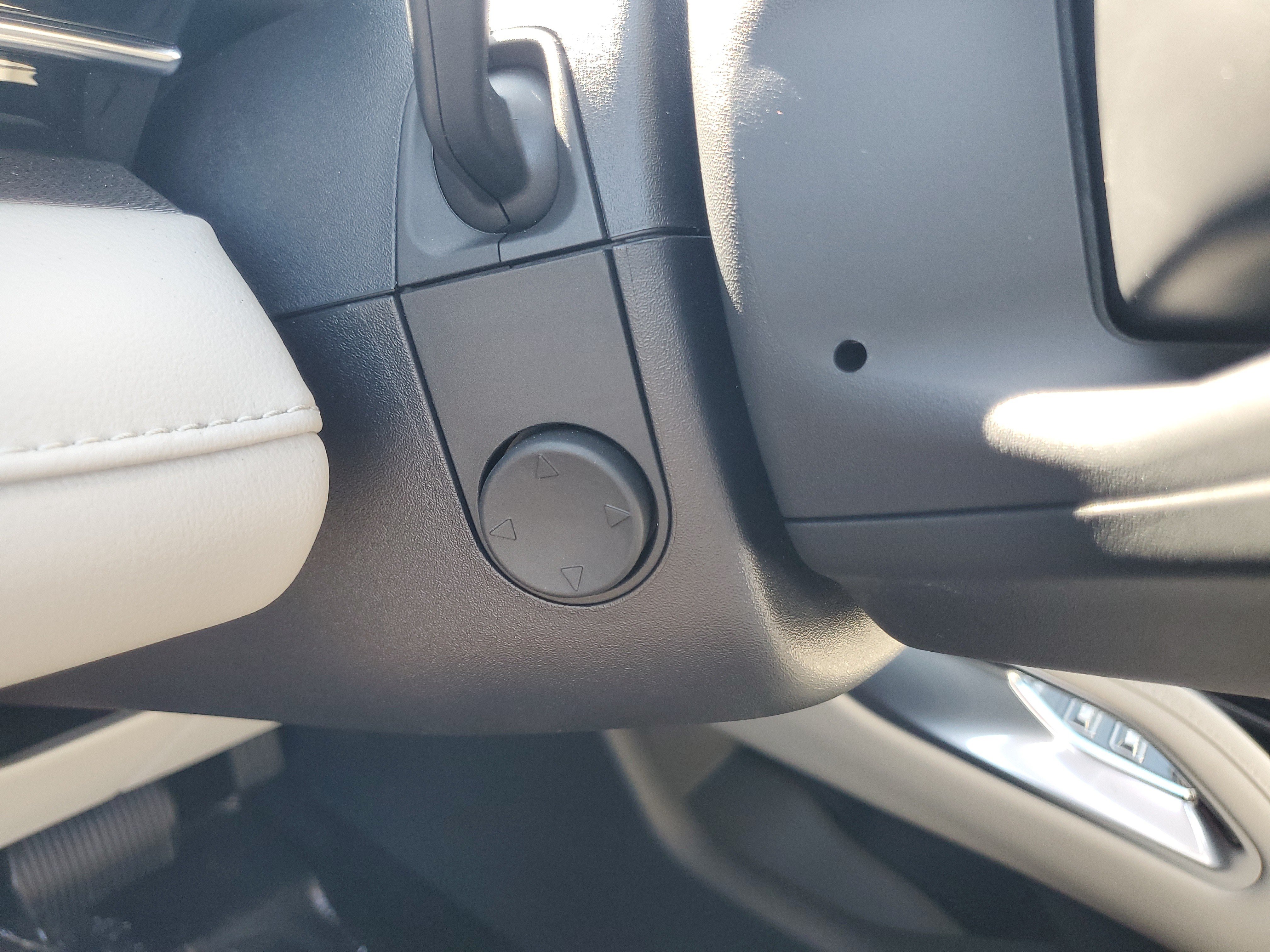 New 2026 Lincoln Nautilus Premier AWD/4WD image 14