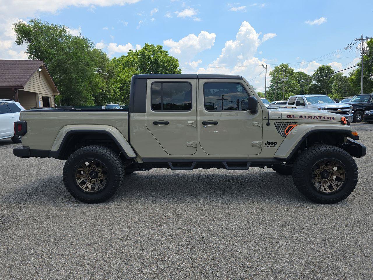 Used 2020 Jeep Gladiator Sport w/ Quick Order Package 24S AWD/4WD image 21