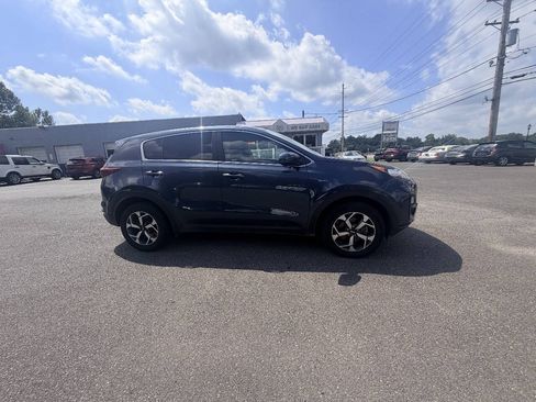 Used 2022 Kia Sportage LX AWD/4WD image 14