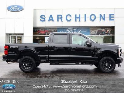 New 2026 Ford F350 Lariat w/ Black Appearance Package