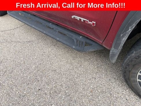 Used 2025 GMC Sierra 1500 AT4 w/ AT4 Premium Package AWD/4WD image 14