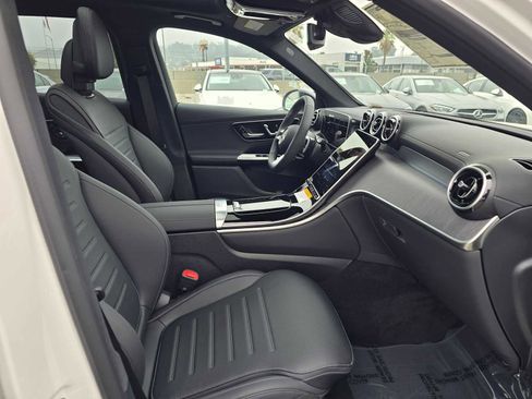 New 2026 Mercedes-Benz GLC 300 4MATIC image 11